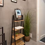 Properunit Comfort River Jagielly 3 아파트 *